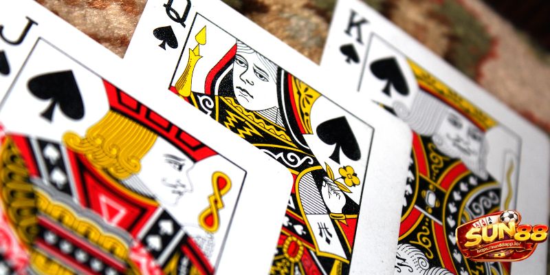 Anh em nên nắm vững quy tắc chia bài và xếp bài khi chơi game